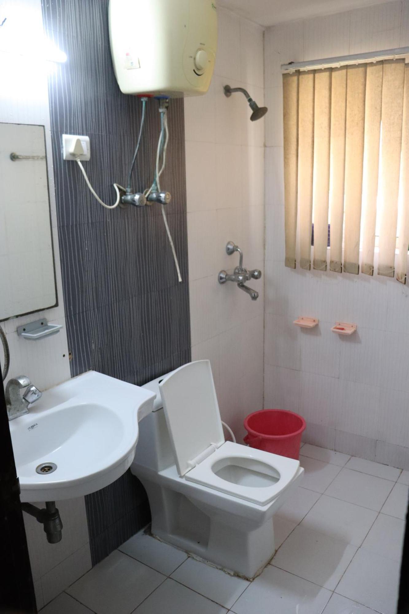 Omaxe Eternity Family Stay- Near Prem Mandir Apartment