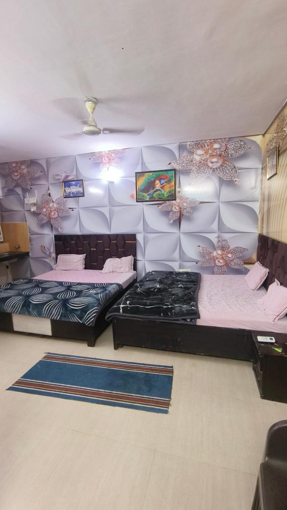 Apartment Omaxe Eternity Family Stay- Near Prem Mandir Vrindavan